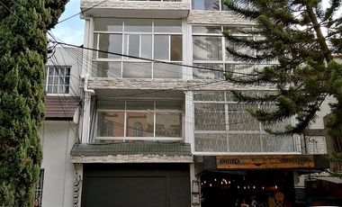 SE RENTA OFICINA O CONSULTORIO EN LA COLONIA ROMA EN SEGUNDO PISO DE 20M2
