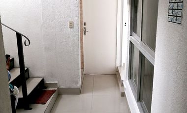SE RENTA OFICINA O CONSULTORIO EN LA COLONIA ROMA EN SEGUNDO PISO DE 20M2