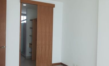 APARTAMENTO EN CASTILLOGRANDE CON HERMOSA VISTA