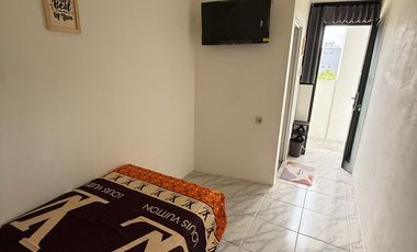 RUMAH KOST 30 KAMAR KOS AUTO PILOT SIGURA-GURA SEGITIGA EMAS KAMPUS KOTA MALANG
