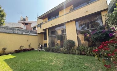 Amplia residencia en venta Jardines en la Montaña