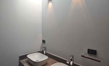 Casa en Esquina en Venta Parque México Lomas de Angelópolis, con Doble Altura y Roof Garden