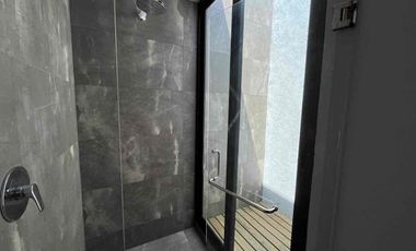 Casa en Esquina en Venta Parque México Lomas de Angelópolis, con Doble Altura y Roof Garden