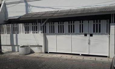 Rumah disewakan di RW 11, Ploso, Tambaksari, Surabaya, Jawa Timur