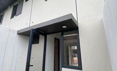 Disewakan Cluster XYZ Trail Type Y2 Park Serpong