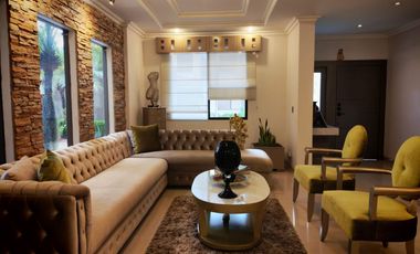 Casa amoblada de alquiler en la Urbanización Ciudad Colón, 4 dormitorios