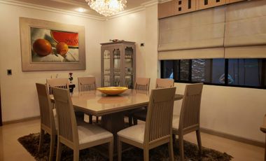 Casa amoblada de alquiler en la Urbanización Ciudad Colón, 4 dormitorios