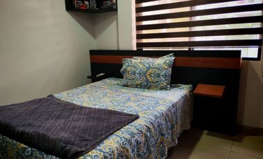Casa amoblada de alquiler en la Urbanización Ciudad Colón, 4 dormitorios