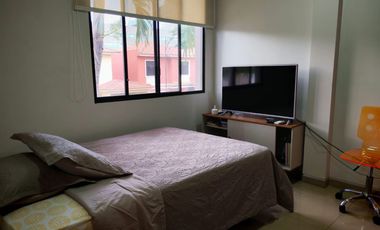 Casa amoblada de alquiler en la Urbanización Ciudad Colón, 4 dormitorios