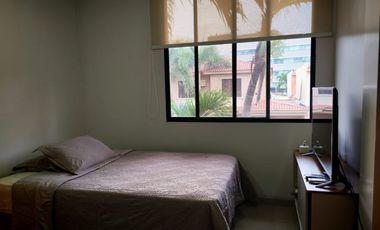 Casa amoblada de alquiler en la Urbanización Ciudad Colón, 4 dormitorios