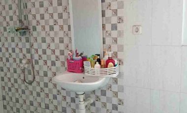 Rumah Kokoh 2 lantai Murah di bawah harga Pasar dekat Masjid Al Akbar Munjul Jakarta Timur