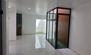 CASA EN VENTA EN ACTOPAN, GUZMAN MAYER 1