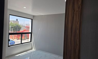 CASA EN VENTA EN ACTOPAN, GUZMAN MAYER 1