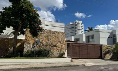TOWNHOUSE AMUEBLADO EN RENTA EN LA COLONIA CAMPESTRE