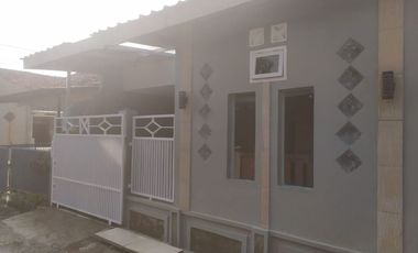RUMAH BARU MINIMALIS MODERN 1 LANTAI NYAMAN SIAP HUNI DI TERUSAN CIBADUYUT BANDUNG