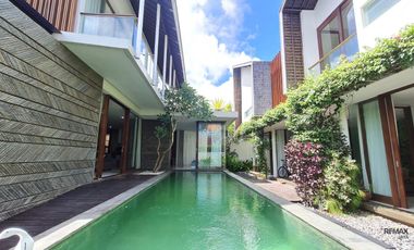 Villa Modern Tropical Dijual, di Jimbaran, Kuta Selatan Area