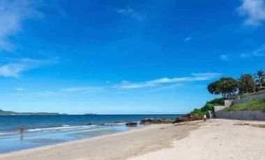 Brand New Private Beach Villa ,100 mater to Pattaya Beach ,12Bedrooms ,816 sqm.