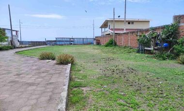 Venta de Terreno frente al mar en Crucita