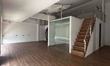 Sewa di Kemang