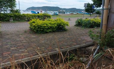 Terreno Frente al Mar en Venta en Puerto López