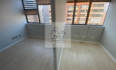 Aire Acondicion 2 Privados 1 Estacionamiento Metro Manquehue