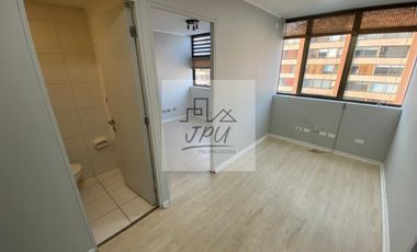 Aire Acondicion 2 Privados 1 Estacionamiento Metro Manquehue