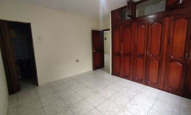 Venta de Casa Comercial en Portoviejo