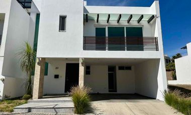Casa en renta Parque Venetto, Lomas de Angelopolis