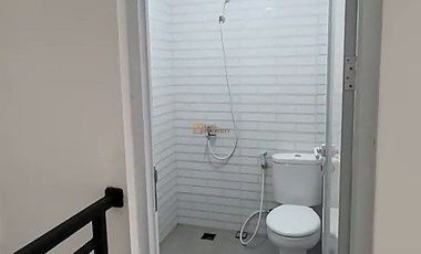 Strategis Sewa Ruko 4Lt. Unfurnished di Pademangan Jakarta Utara Cocok Untuk Semua Usaha Akses ke Bandara Soekarno-Hatta, Tol, Mangga Dua, Ancol