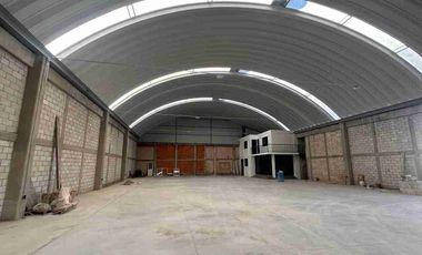 BODEGA NUEVA DE 1098 METROS EN JIUTEPEC