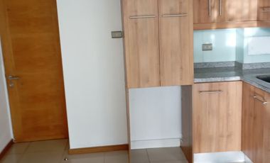 ARRIENDO DEPARTAMENTO DE 1 DORM PRIMER PISO METRO VICUÑA MACKENNA