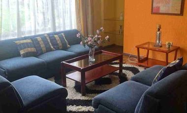 SE RENTA DEPARTAMENTO AMOBLADO TRES DORMITORIOS SECTOR AVENIDA REPÚBLICA