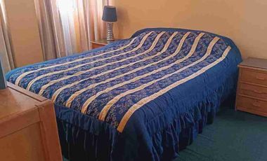 SE RENTA DEPARTAMENTO AMOBLADO TRES DORMITORIOS SECTOR AVENIDA REPÚBLICA