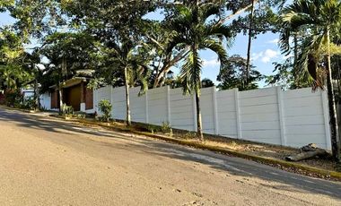 La casa no solo es bonita por fuera; por dentro los espacios están bien aprovechados y son funcionales.