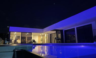 Casa Campestre en Venta - Zona Via QUIMBAYA