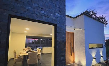 Casa Campestre en Venta - Zona Via QUIMBAYA