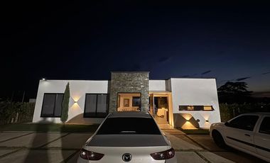 Casa Campestre en Venta - Zona Via QUIMBAYA