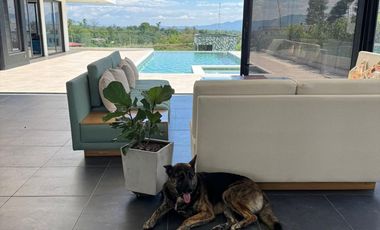 Casa Campestre en Venta - Zona Via QUIMBAYA