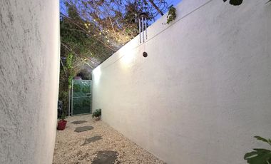 CASA DE UN PISO CON CUATRO RECAMARAS EN CORREGIDORA QUERETARO