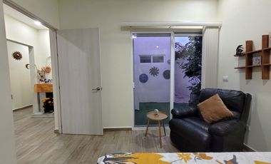 CASA DE UN PISO CON CUATRO RECAMARAS EN CORREGIDORA QUERETARO