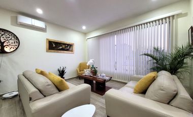 CASA DE UN PISO CON CUATRO RECAMARAS EN CORREGIDORA QUERETARO