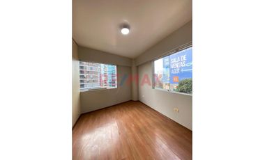 Venta Departamento Surco | Av Encalada - Cerca Embajada Americana - |Balcon | Piscina En Areas Comunes