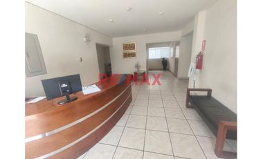 Venta Departamento Surco | Av Encalada - Cerca Embajada Americana - |Balcon | Piscina En Areas Comunes