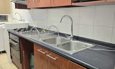 SE VENDE DEPTO EN EDIF. ALTOS DE HUAYQUIQUE.