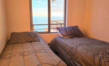 SE VENDE DEPTO EN EDIF. ALTOS DE HUAYQUIQUE.