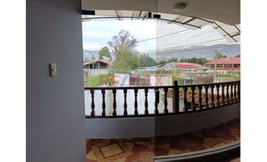¡Atencion Empresas!, Se Alquila Amplia Casa De 2 Pisos + Azotea + Garaje Para 5 Vehiculos En Cajamarca - B. Del Inca, A. Construida 750M2, S/. 8,500