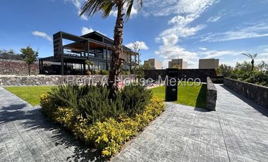 Departamento Nuevo en venta Zakia, Planta Alta | 2 recamaras, área TV | Alberca, Gimnasio, Jardín