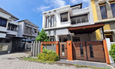 Rumah Mewah Modern Akses Jalan Bagus Dijual, di Denpasar Utara Area
