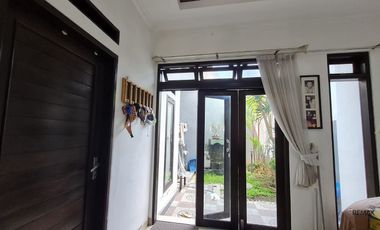 Rumah Mewah Modern Akses Jalan Bagus Dijual, di Denpasar Utara Area