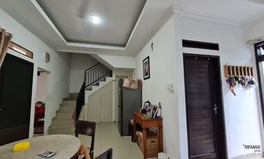 Rumah Mewah Modern Akses Jalan Bagus Dijual, di Denpasar Utara Area